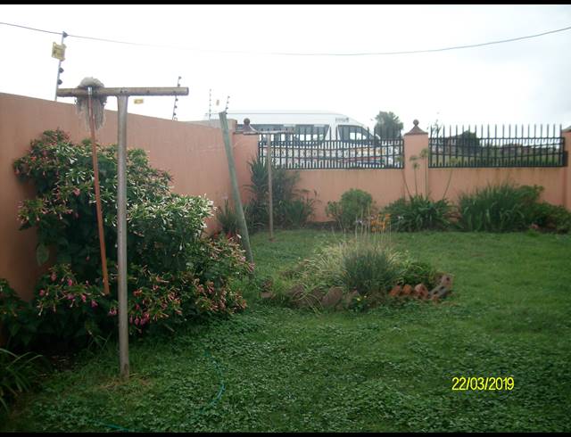 3 BEDROOM FREEHOLD SOLD IN MPOPHOMENI